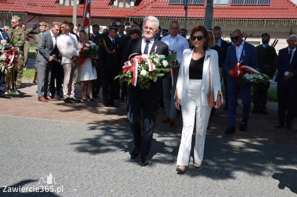 Fotorelacja I: Powiatowe Obchody Święta Wojska Polskiego w Porębie