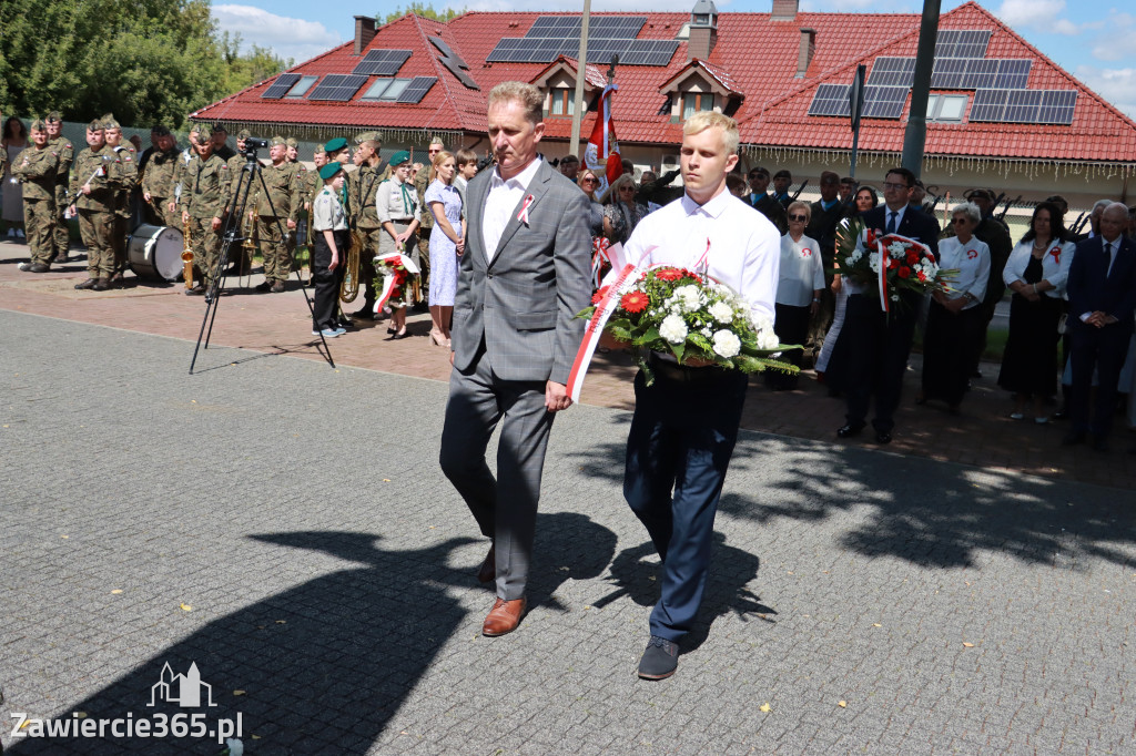 Fotorelacja I: Powiatowe Obchody Święta Wojska Polskiego w Porębie
