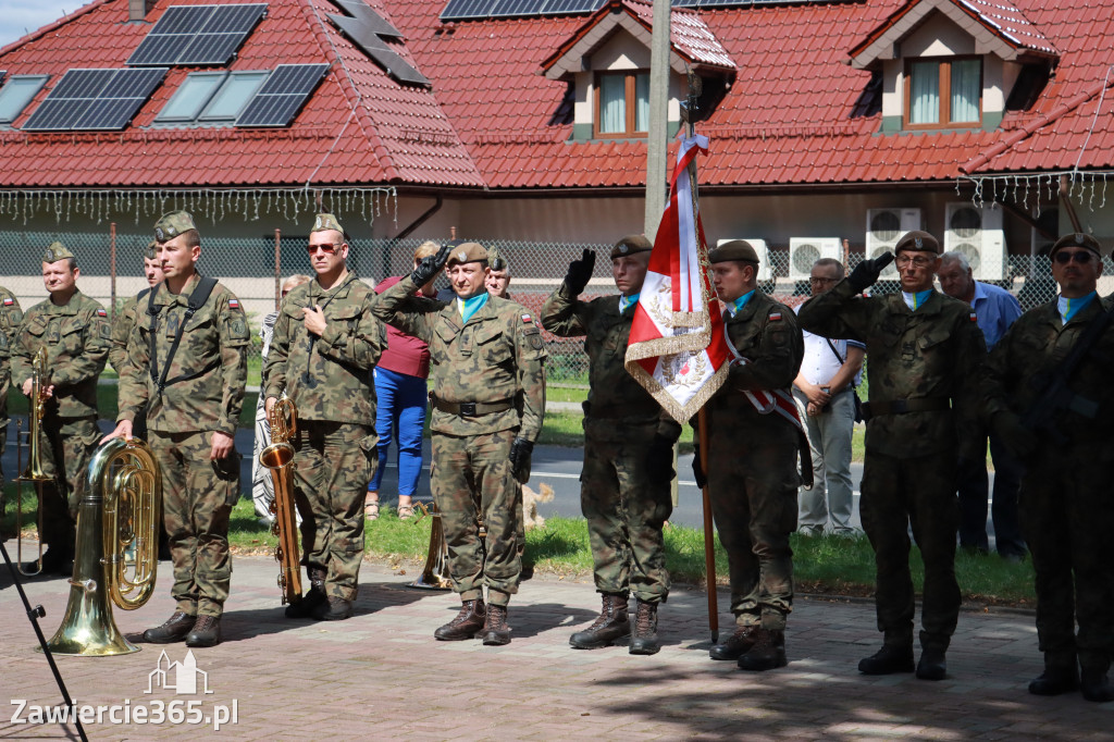 Fotorelacja I: Powiatowe Obchody Święta Wojska Polskiego w Porębie