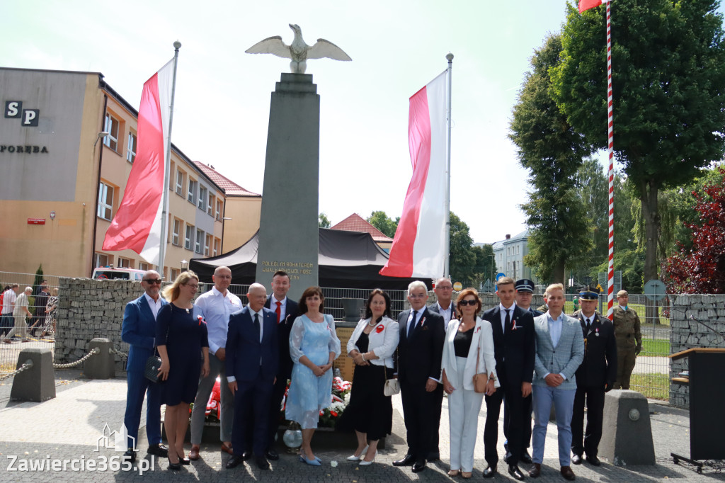 Fotorelacja I: Powiatowe Obchody Święta Wojska Polskiego w Porębie