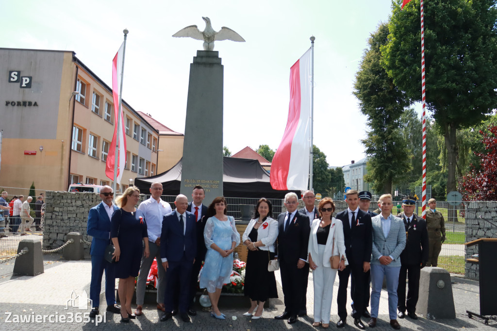 Fotorelacja I: Powiatowe Obchody Święta Wojska Polskiego w Porębie