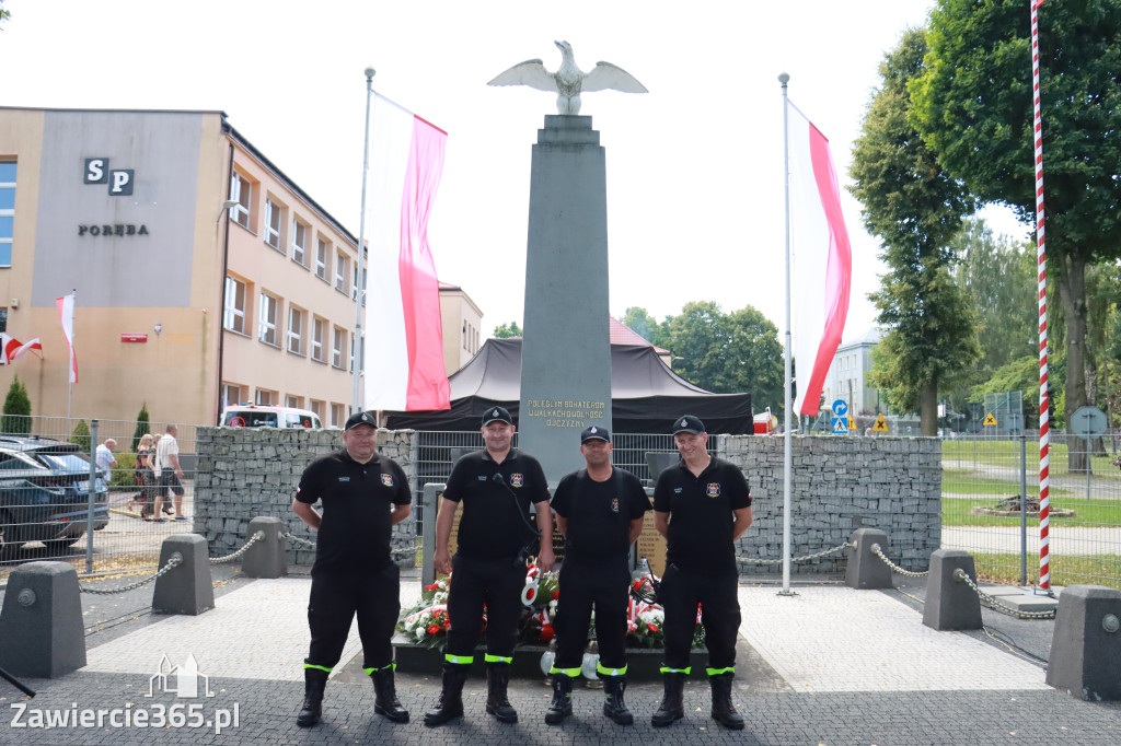 Fotorelacja I: Powiatowe Obchody Święta Wojska Polskiego w Porębie