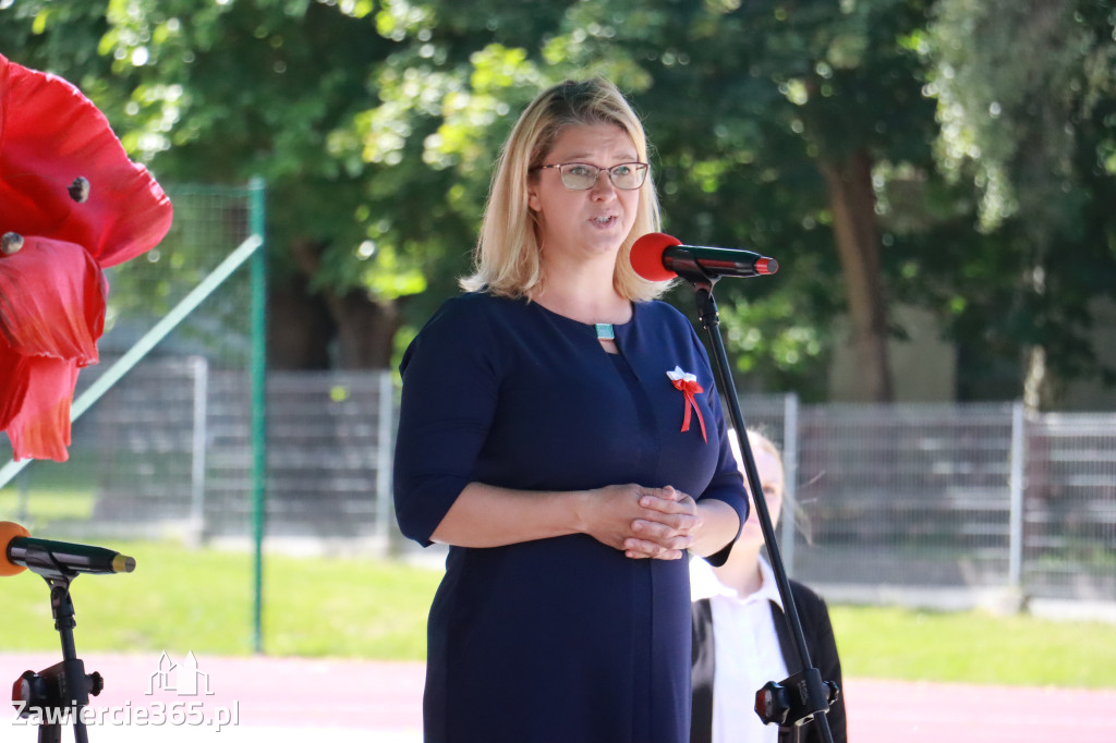 Fotorelacja II: Powiatowe Obchody Święta Wojska Polskiego w Porębie