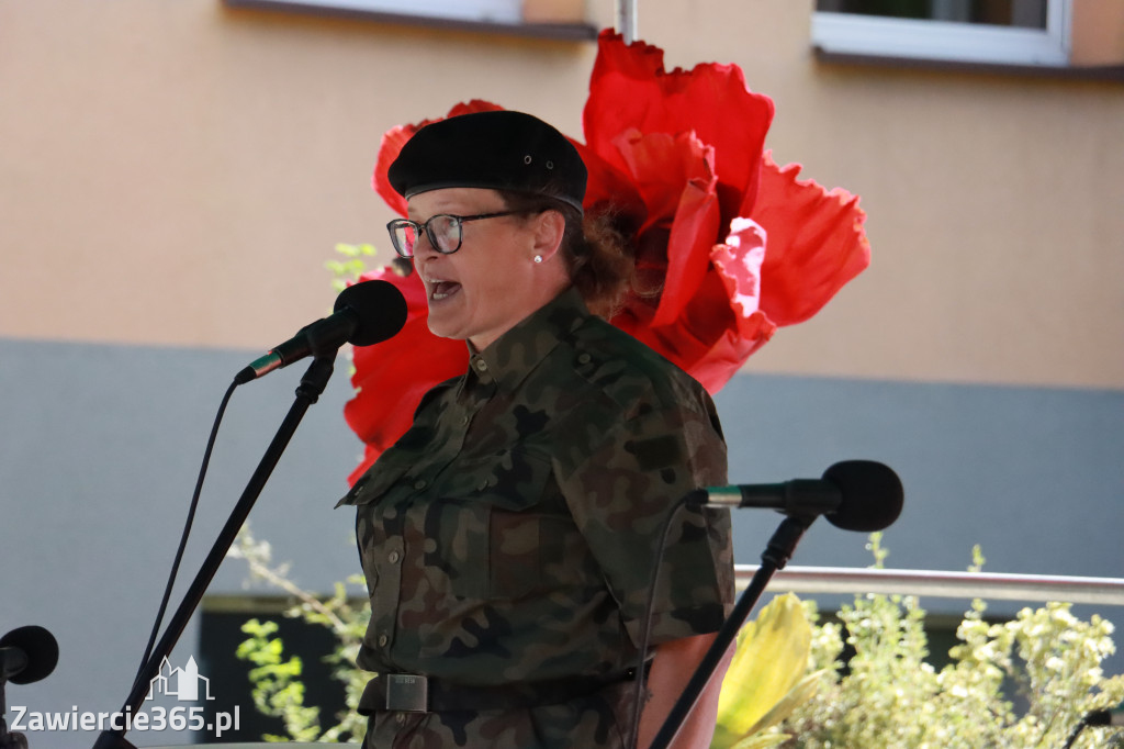 Fotorelacja II: Powiatowe Obchody Święta Wojska Polskiego w Porębie