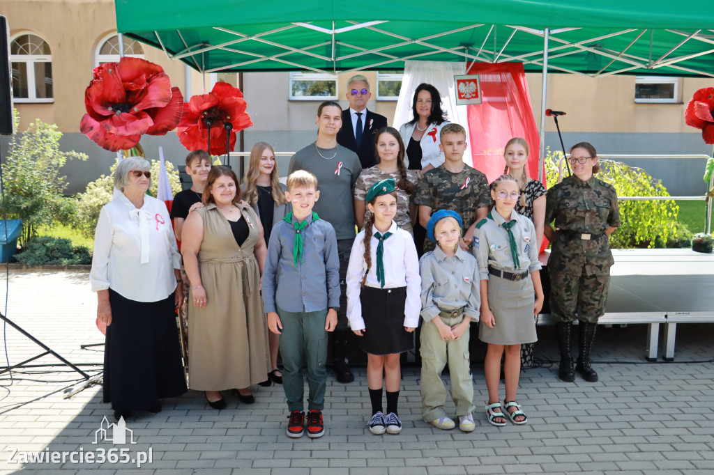 Fotorelacja II: Powiatowe Obchody Święta Wojska Polskiego w Porębie