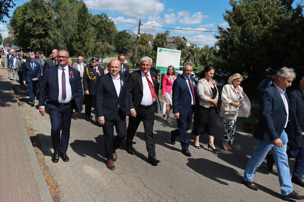 Fotorelacja I: GMINNE ŚWIĘTO PLONÓW część oficjalna. Irządze 2025!
