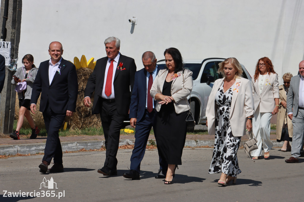 Fotorelacja I: GMINNE ŚWIĘTO PLONÓW część oficjalna. Irządze 2025!