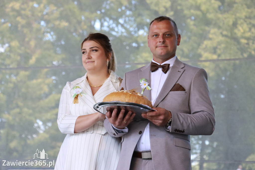 Fotorelacja I: GMINNE ŚWIĘTO PLONÓW część oficjalna. Irządze 2025!