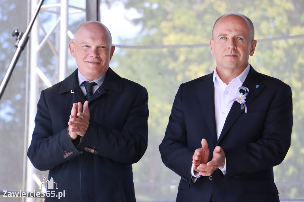 Fotorelacja I: GMINNE ŚWIĘTO PLONÓW część oficjalna. Irządze 2025!