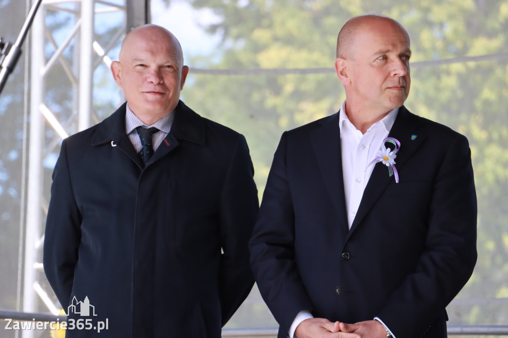Fotorelacja I: GMINNE ŚWIĘTO PLONÓW część oficjalna. Irządze 2025!