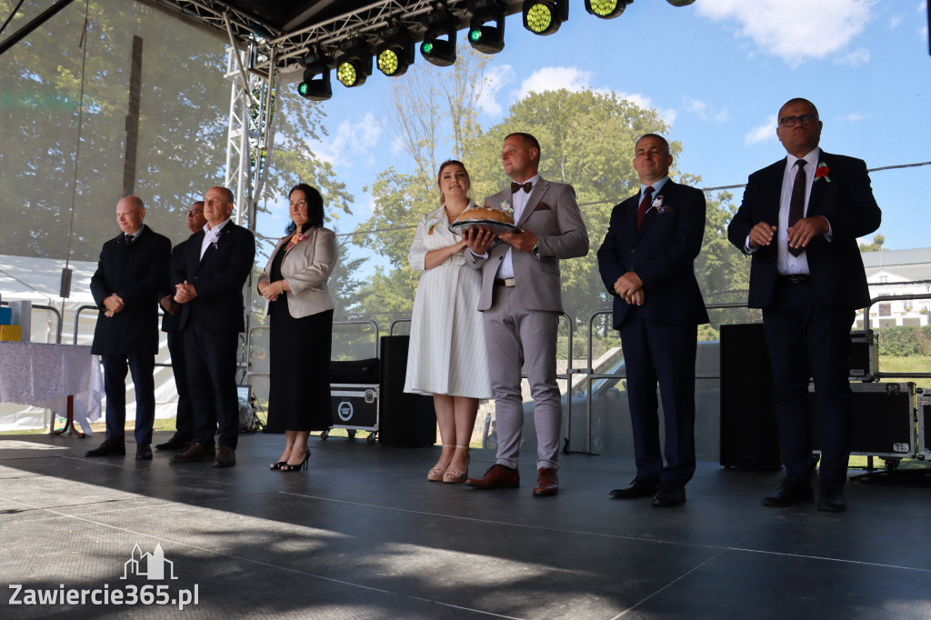 Fotorelacja I: GMINNE ŚWIĘTO PLONÓW część oficjalna. Irządze 2025!