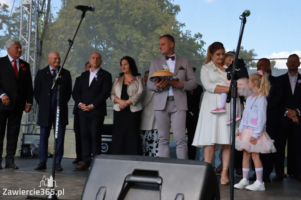 Fotorelacja I: GMINNE ŚWIĘTO PLONÓW część oficjalna. Irządze 2025!