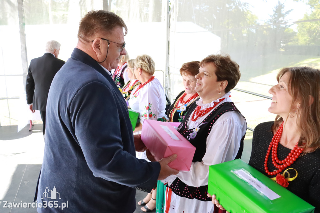 Fotorelacja I: GMINNE ŚWIĘTO PLONÓW część oficjalna. Irządze 2025!