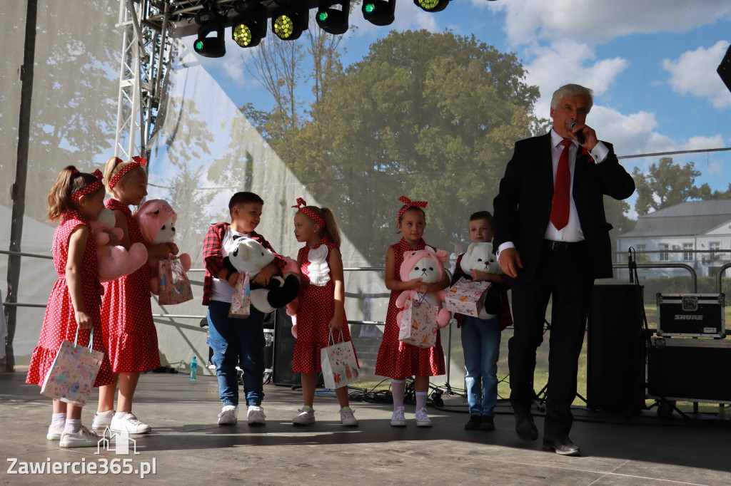 Fotorelacja II: GMINNE ŚWIĘTO PLONÓW część artystyczna. Irządze 2025!