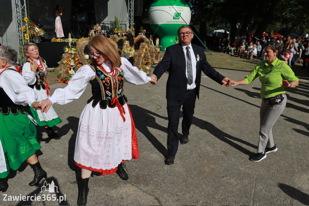 Fotorelacja II: GMINNE ŚWIĘTO PLONÓW część artystyczna. Irządze 2025!