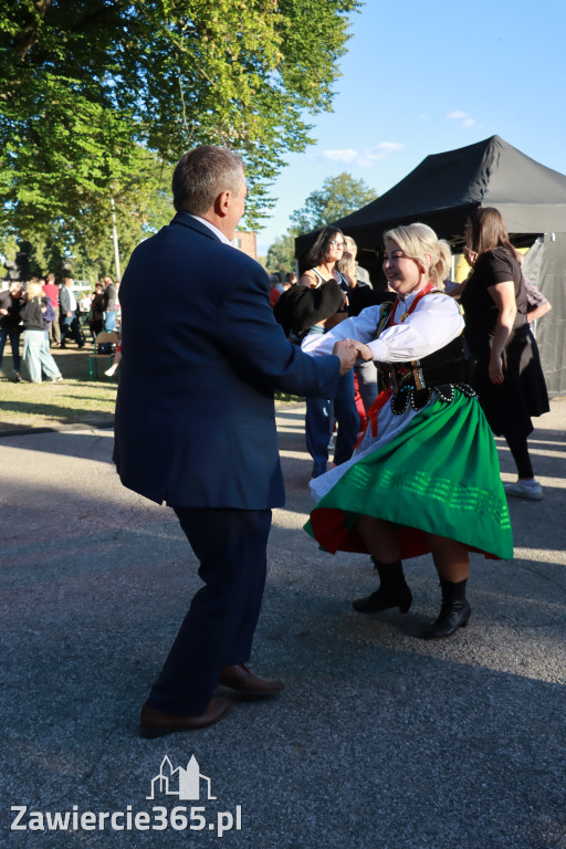 Fotorelacja III: GMINNE ŚWIĘTO PLONÓW część artystyczna cd. Irządze 2025!