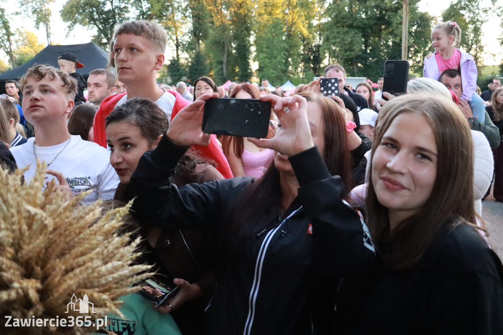 Fotorelacja III: GMINNE ŚWIĘTO PLONÓW część artystyczna cd. Irządze 2025!