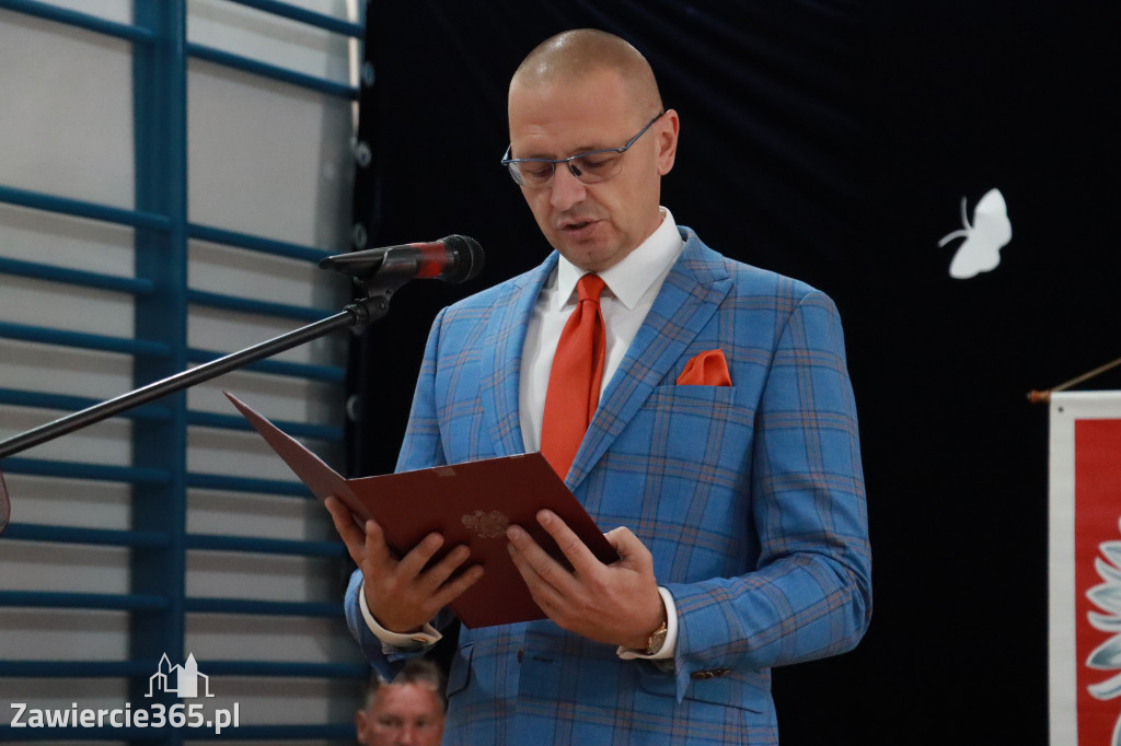 Fotorelacja: Uroczyste Rozpoczęcie Roku Szkolnego 2025/2026 w SP 5 w Zawierciu