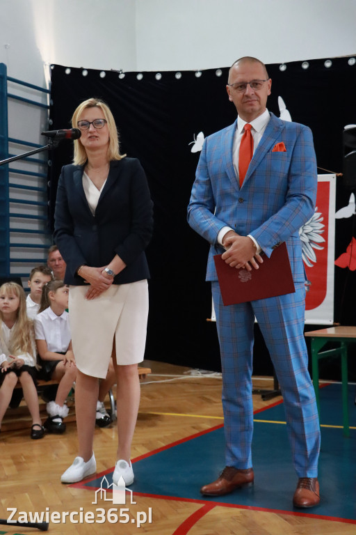 Fotorelacja: Uroczyste Rozpoczęcie Roku Szkolnego 2025/2026 w SP 5 w Zawierciu