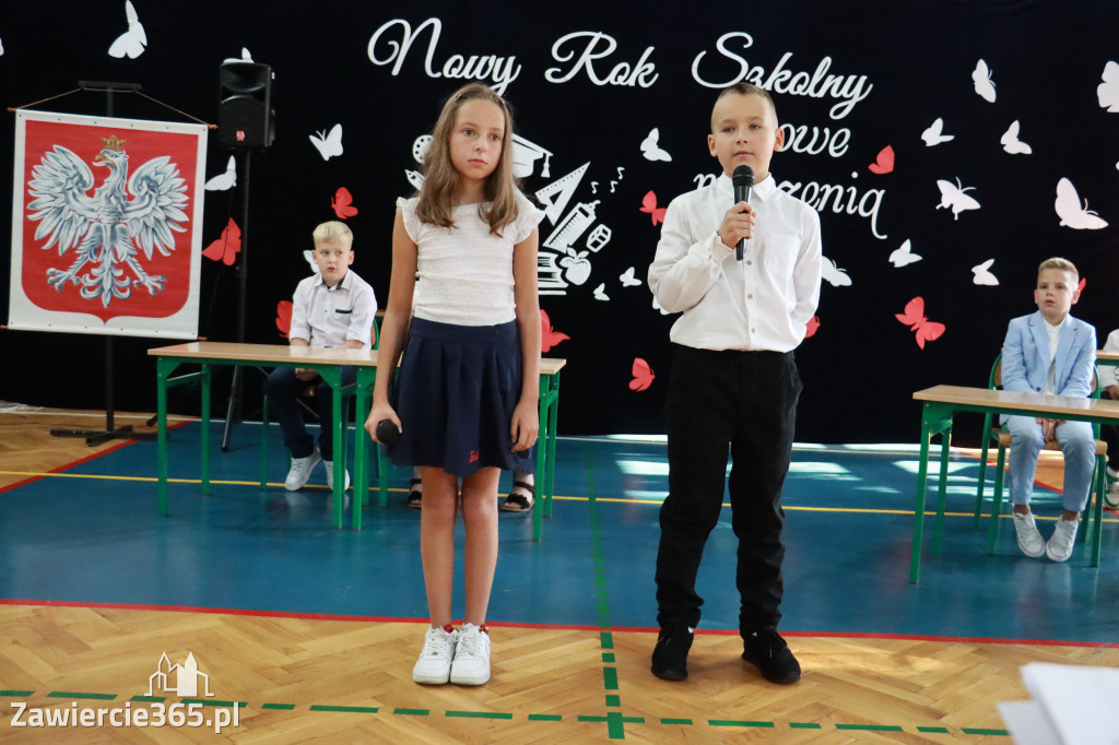 Fotorelacja: Uroczyste Rozpoczęcie Roku Szkolnego 2025/2026 w SP 5 w Zawierciu