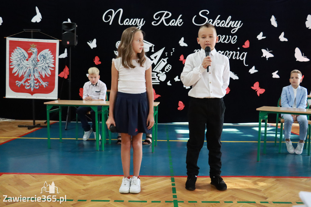 Fotorelacja: Uroczyste Rozpoczęcie Roku Szkolnego 2025/2026 w SP 5 w Zawierciu