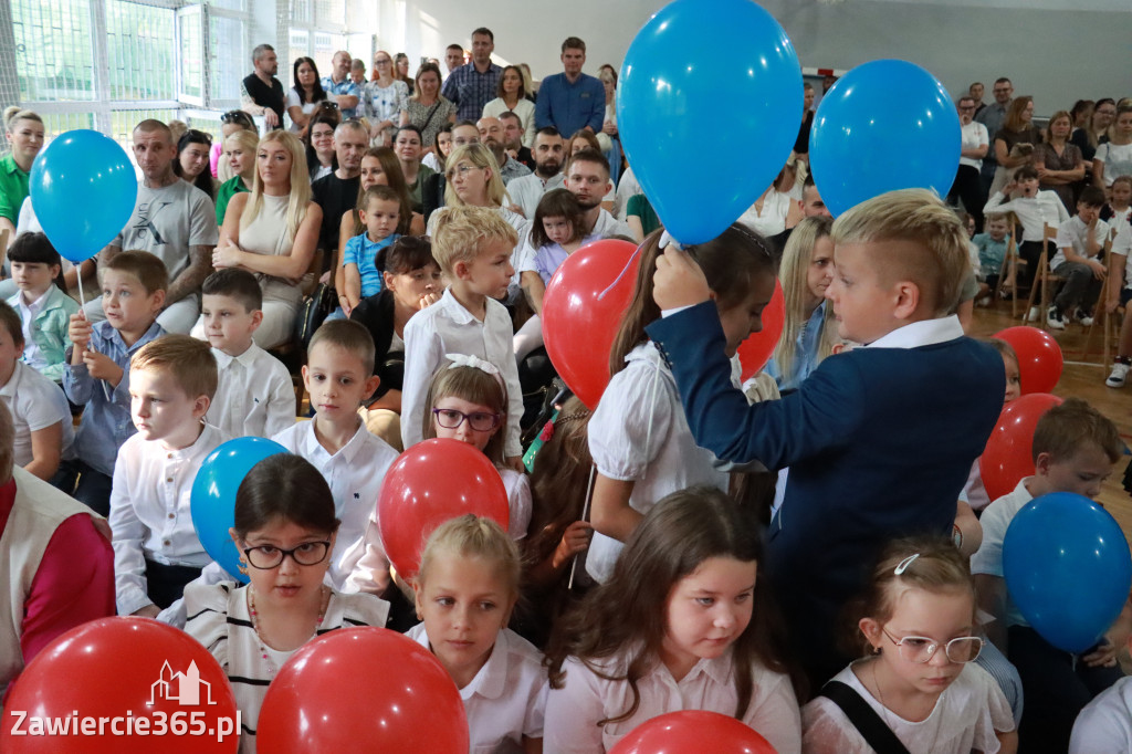 Fotorelacja: Uroczyste Rozpoczęcie Roku Szkolnego 2025/2026 w SP 5 w Zawierciu