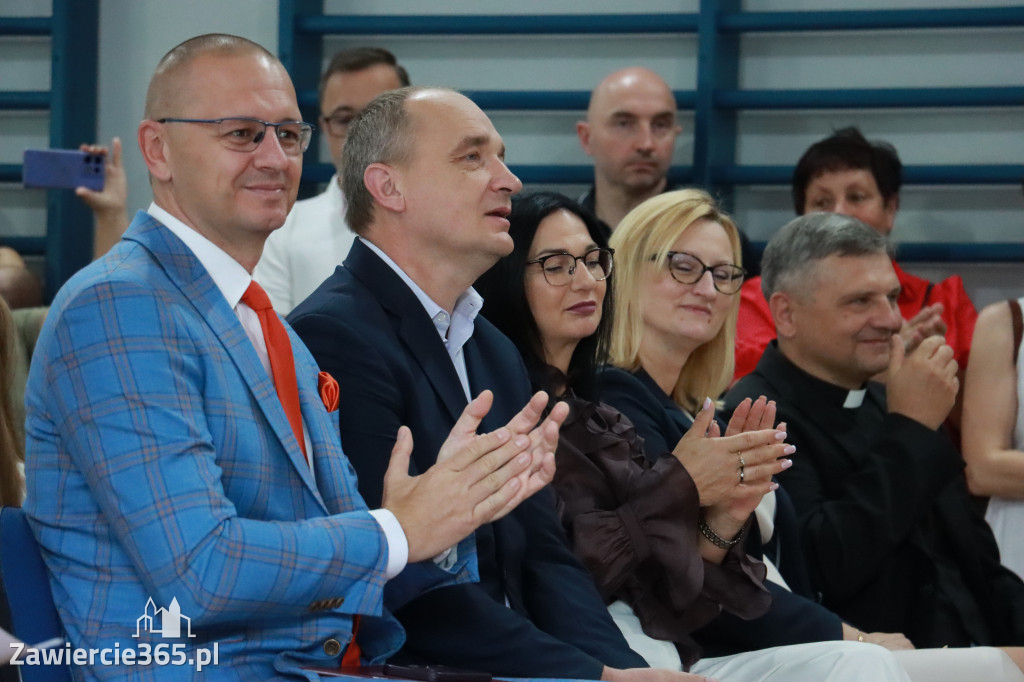 Fotorelacja: Uroczyste Rozpoczęcie Roku Szkolnego 2025/2026 w SP 5 w Zawierciu