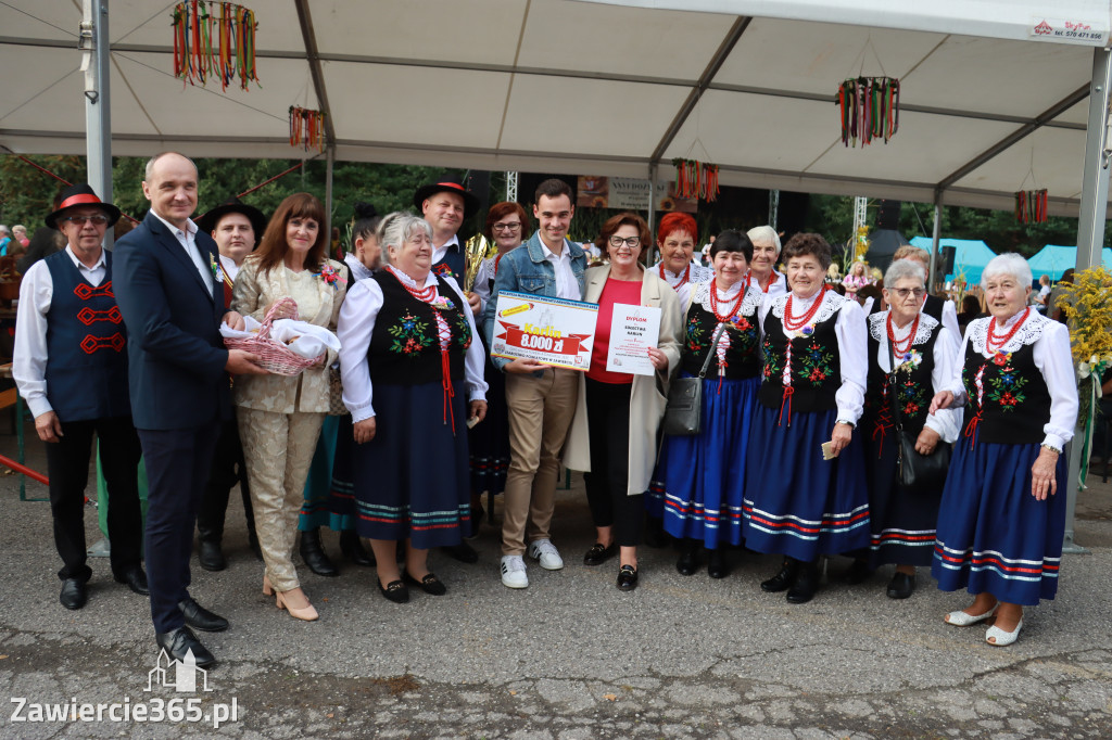 Fotorelacja I: XXVI Dożynki Powiatowo -Gminne w Łazach