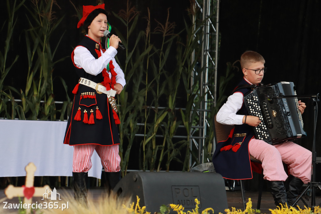 Fotorelacja II: XXVI Dożynki Powiatowo - Gminne w Łazach