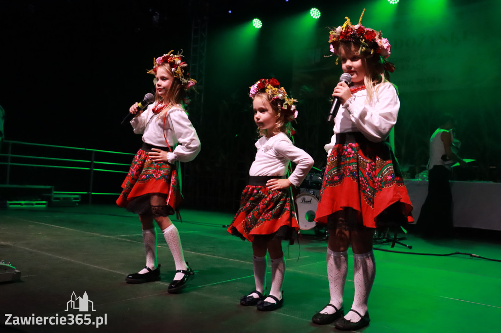 Fotorelacja III: XXVI Dożynki Powiatowo - Gminne w Łazach