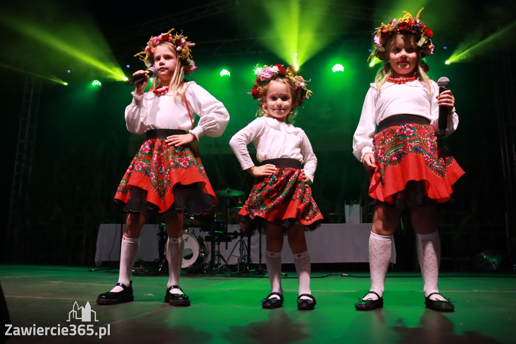 Fotorelacja III: XXVI Dożynki Powiatowo - Gminne w Łazach