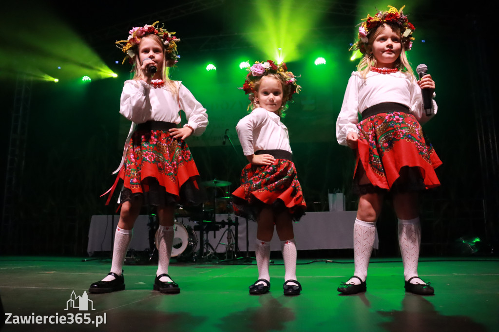 Fotorelacja III: XXVI Dożynki Powiatowo - Gminne w Łazach