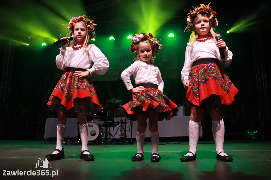 Fotorelacja III: XXVI Dożynki Powiatowo - Gminne w Łazach