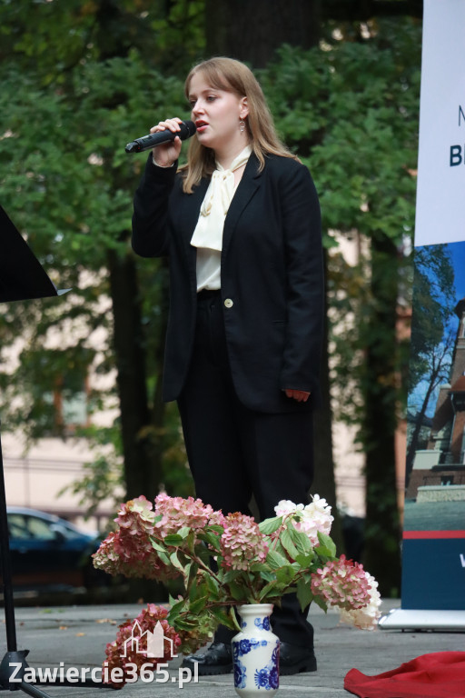 Fotorelacja: Narodowe Czytanie w Zawierciu