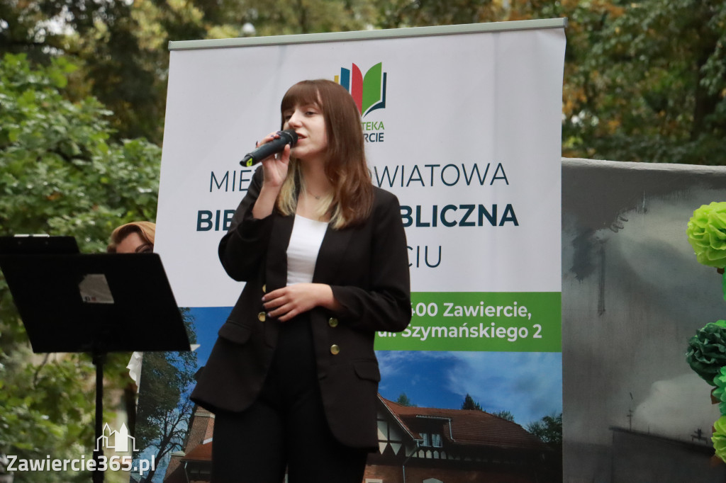 Fotorelacja: Narodowe Czytanie w Zawierciu