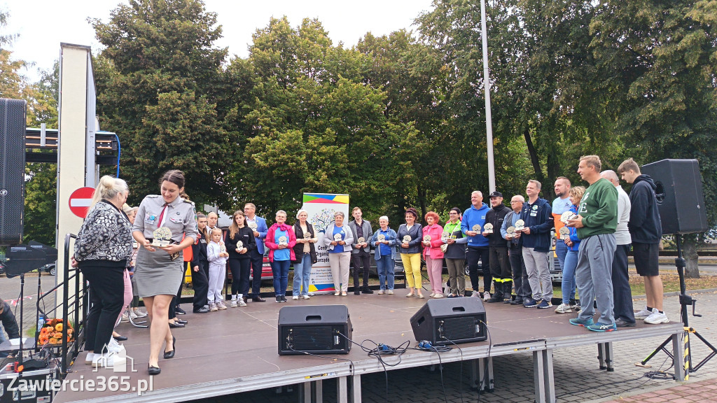 Fotorelacja: Piknik Organizacji Pozarządowych w Zawierciu