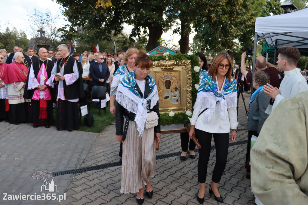 Fotorelacja I: Uroczysta Koronacja Cudownego Obrazu Matki Bożej Skarżyckiej