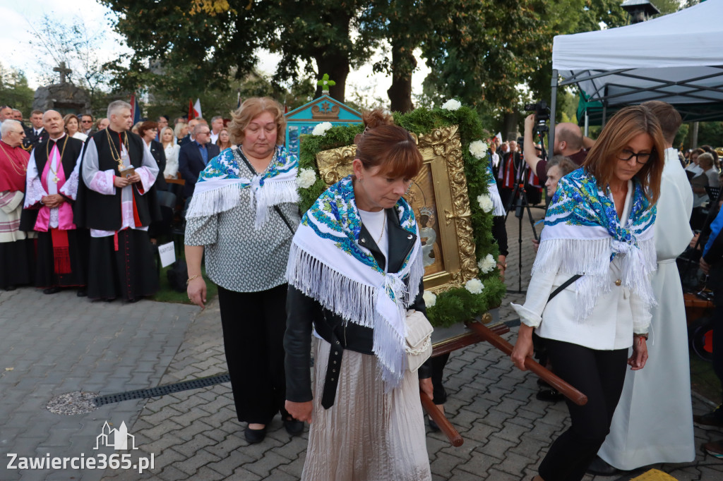 Fotorelacja I: Uroczysta Koronacja Cudownego Obrazu Matki Bożej Skarżyckiej