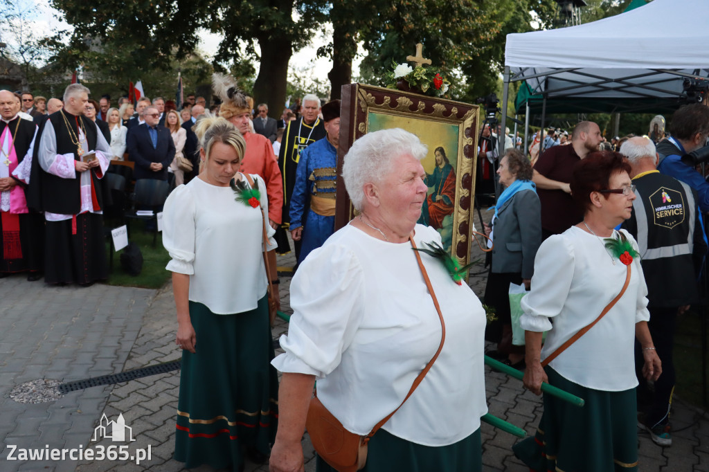 Fotorelacja I: Uroczysta Koronacja Cudownego Obrazu Matki Bożej Skarżyckiej