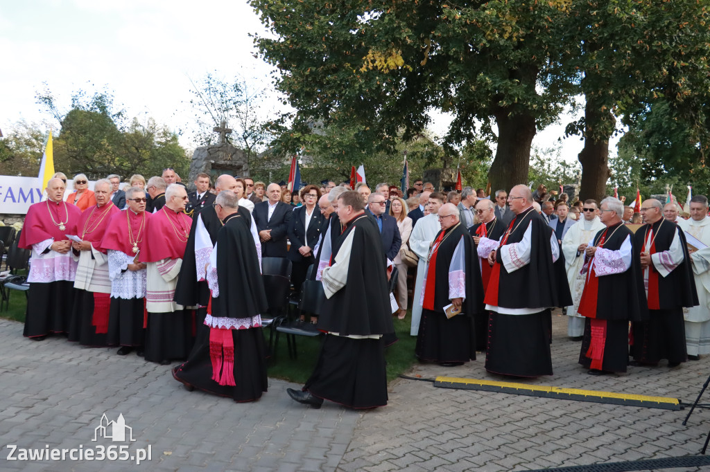 Fotorelacja I: Uroczysta Koronacja Cudownego Obrazu Matki Bożej Skarżyckiej