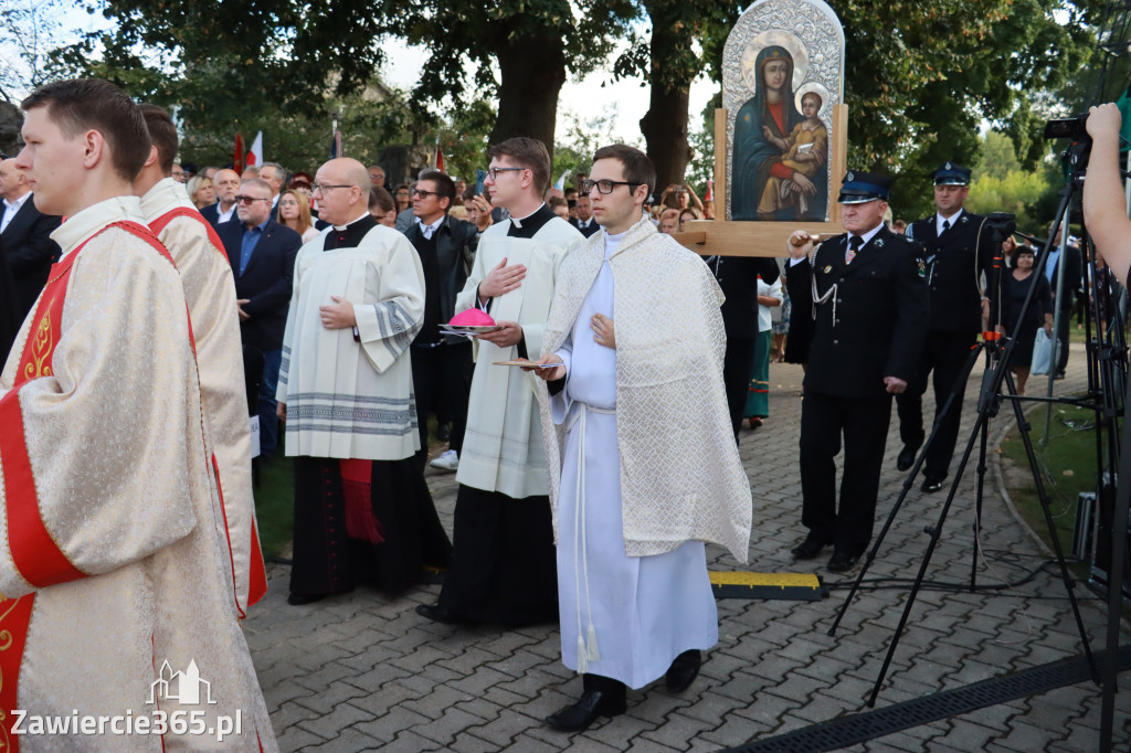 Fotorelacja I: Uroczysta Koronacja Cudownego Obrazu Matki Bożej Skarżyckiej
