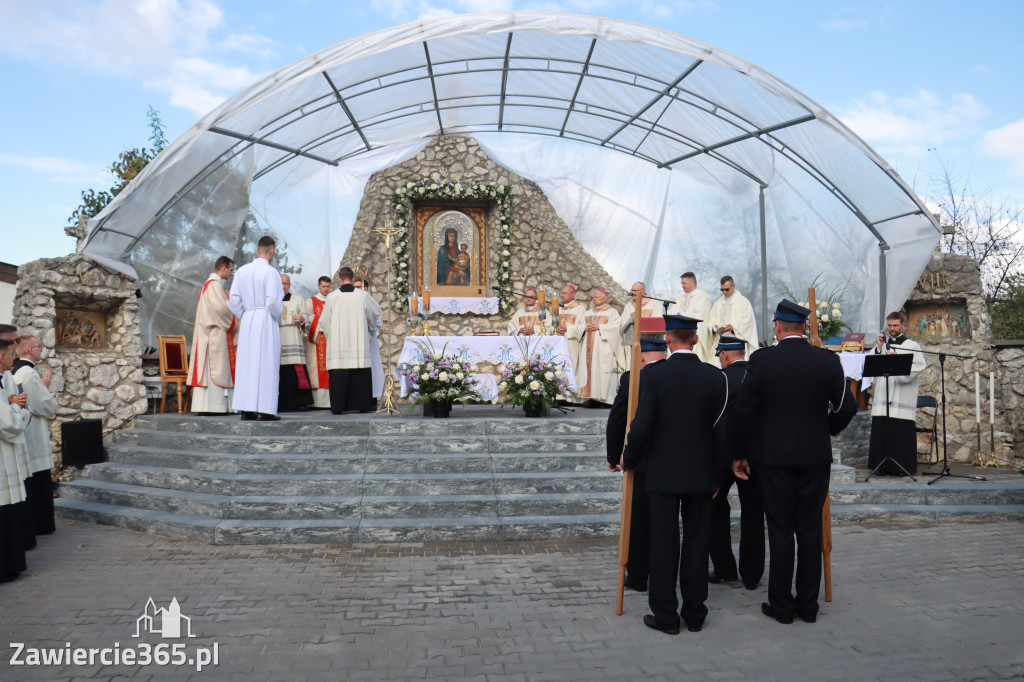 Fotorelacja I: Uroczysta Koronacja Cudownego Obrazu Matki Bożej Skarżyckiej