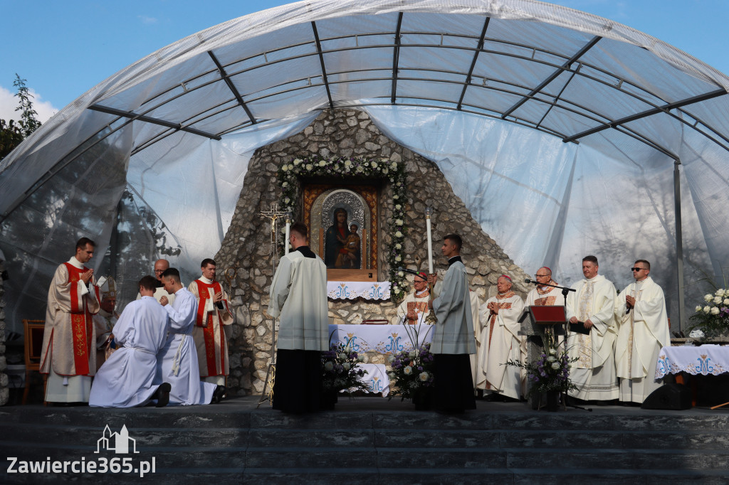 Fotorelacja I: Uroczysta Koronacja Cudownego Obrazu Matki Bożej Skarżyckiej