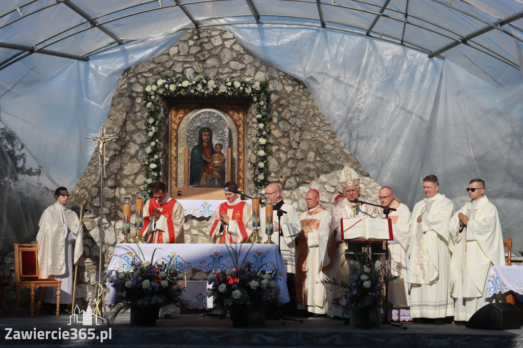 Fotorelacja I: Uroczysta Koronacja Cudownego Obrazu Matki Bożej Skarżyckiej