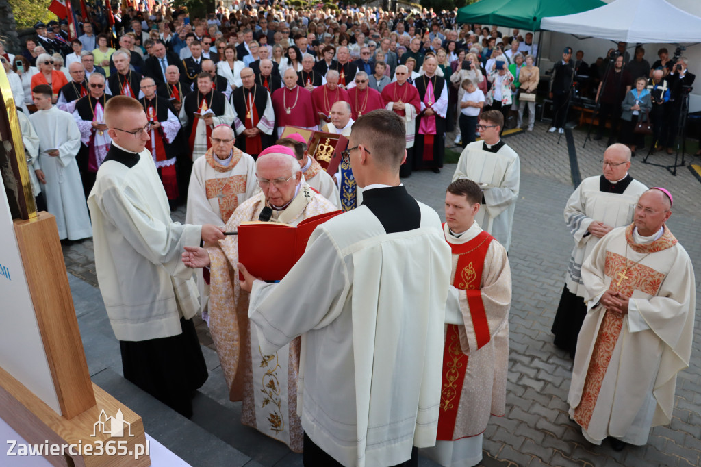 Fotorelacja II: Uroczysta Koronacja Cudownego Obrazu Matki Bożej Skarżyckiej