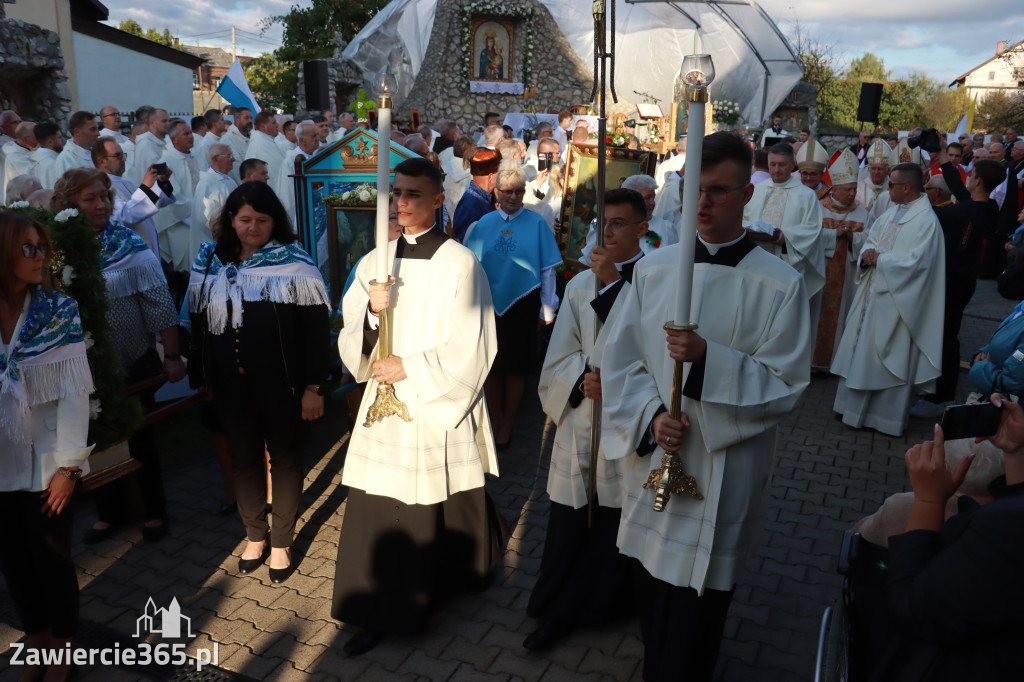 Fotorelacja II: Uroczysta Koronacja Cudownego Obrazu Matki Bożej Skarżyckiej