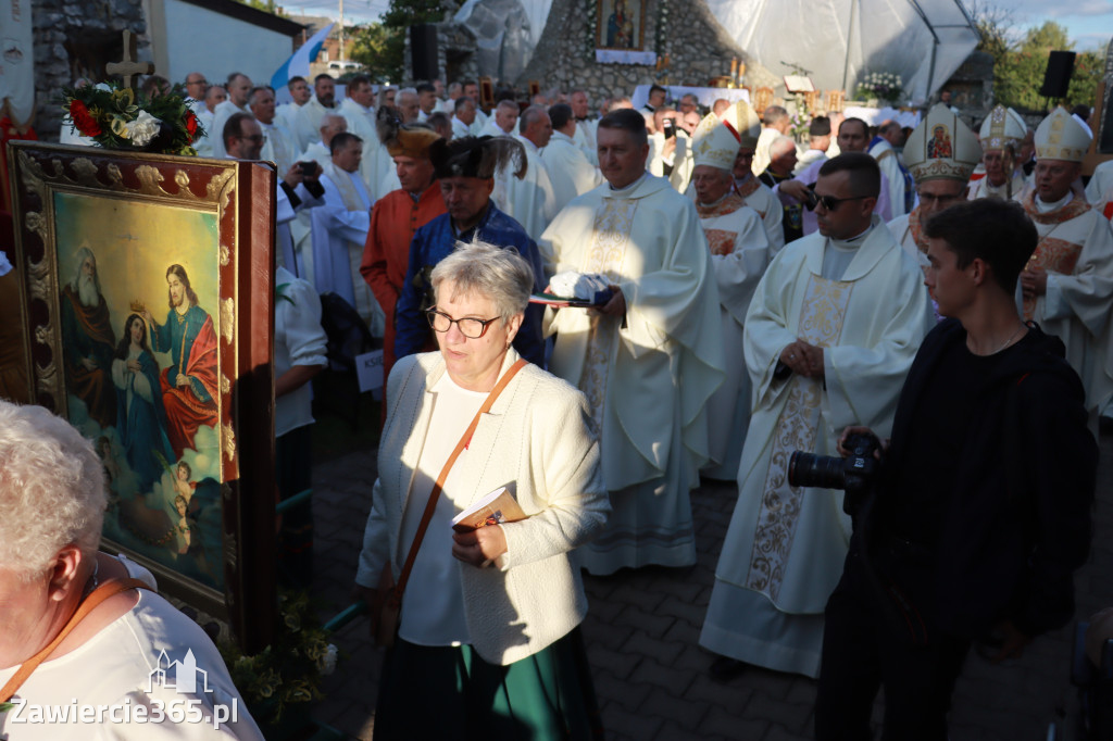Fotorelacja II: Uroczysta Koronacja Cudownego Obrazu Matki Bożej Skarżyckiej