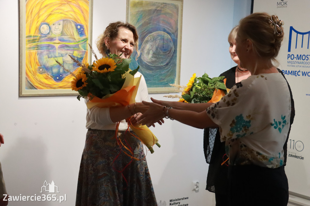 Fotorelacja: Wernisaż w ramach Festiwalu PO-MOSTY w MOK Zawiercie