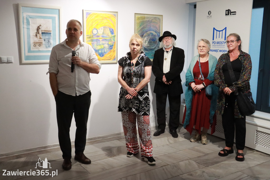 Fotorelacja: Wernisaż w ramach Festiwalu PO-MOSTY w MOK Zawiercie