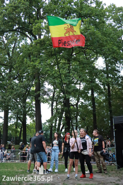 Fotorelacja I: Żywa Scena Zawiercie – Festiwal Reggae. Koncert zespołu KOŁTUN!